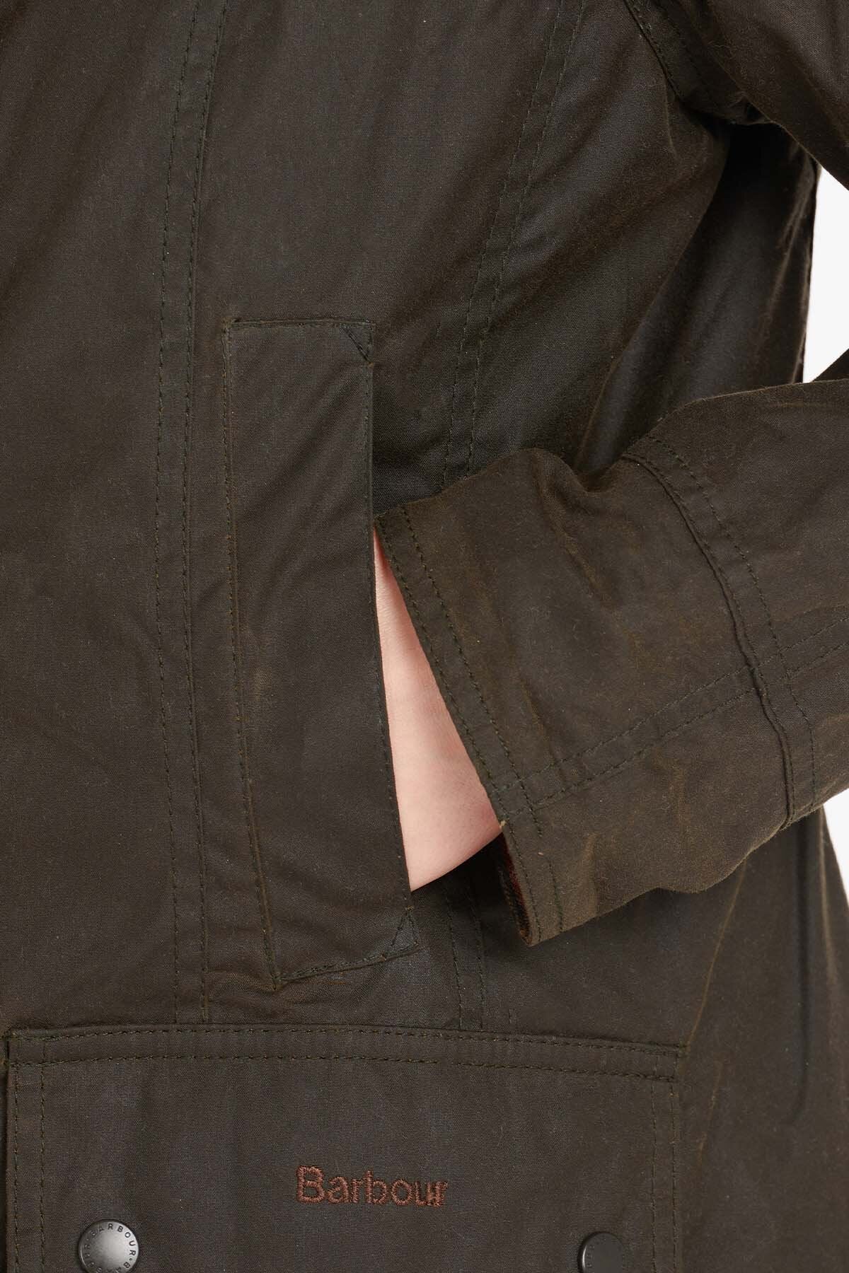 Classic Beadnell Wax Jacket - OLIVE