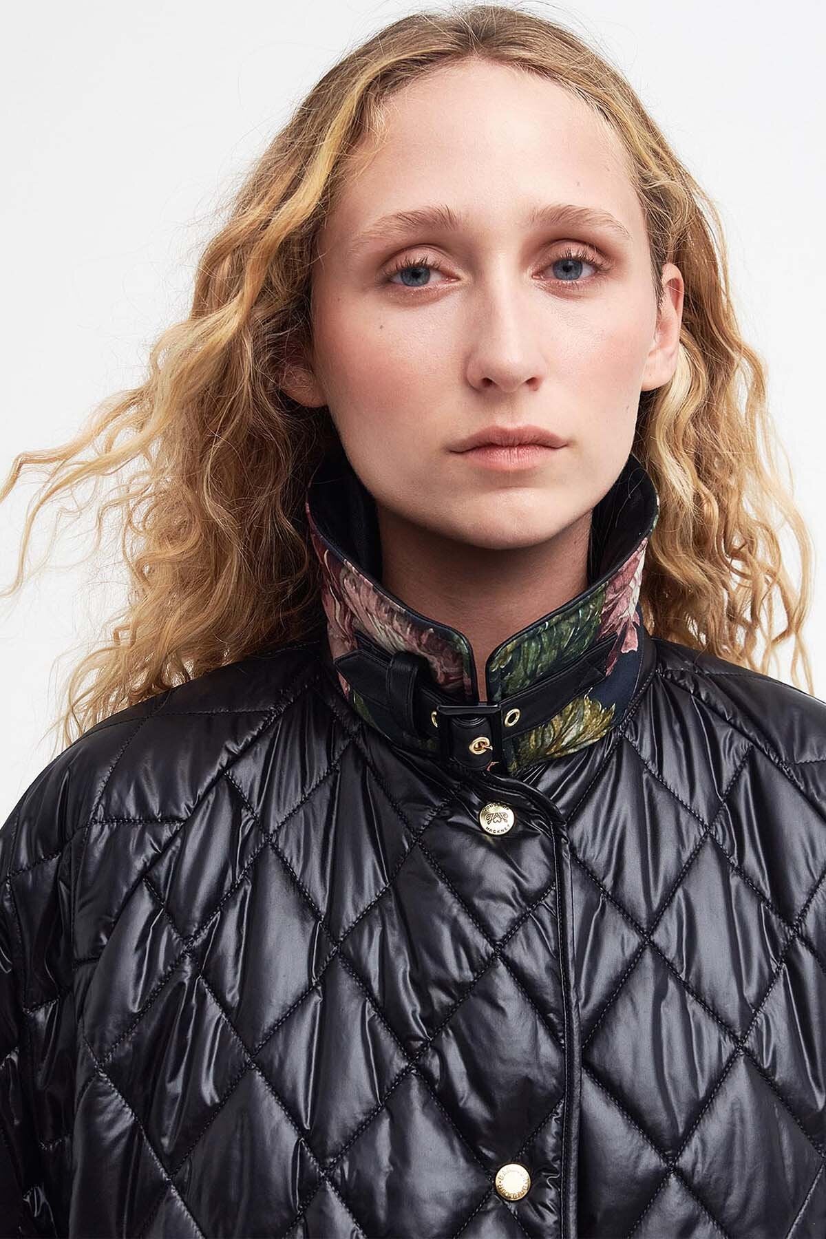 Tolsford Quilted Cape - BLACK