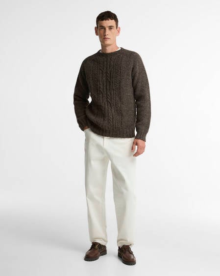 Made in Scotland Natural Yarn Cable-Knit Jumper