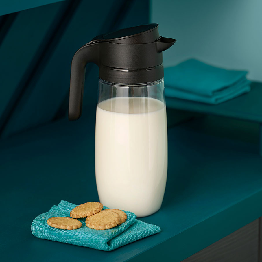 Clearly ElegantPitcher