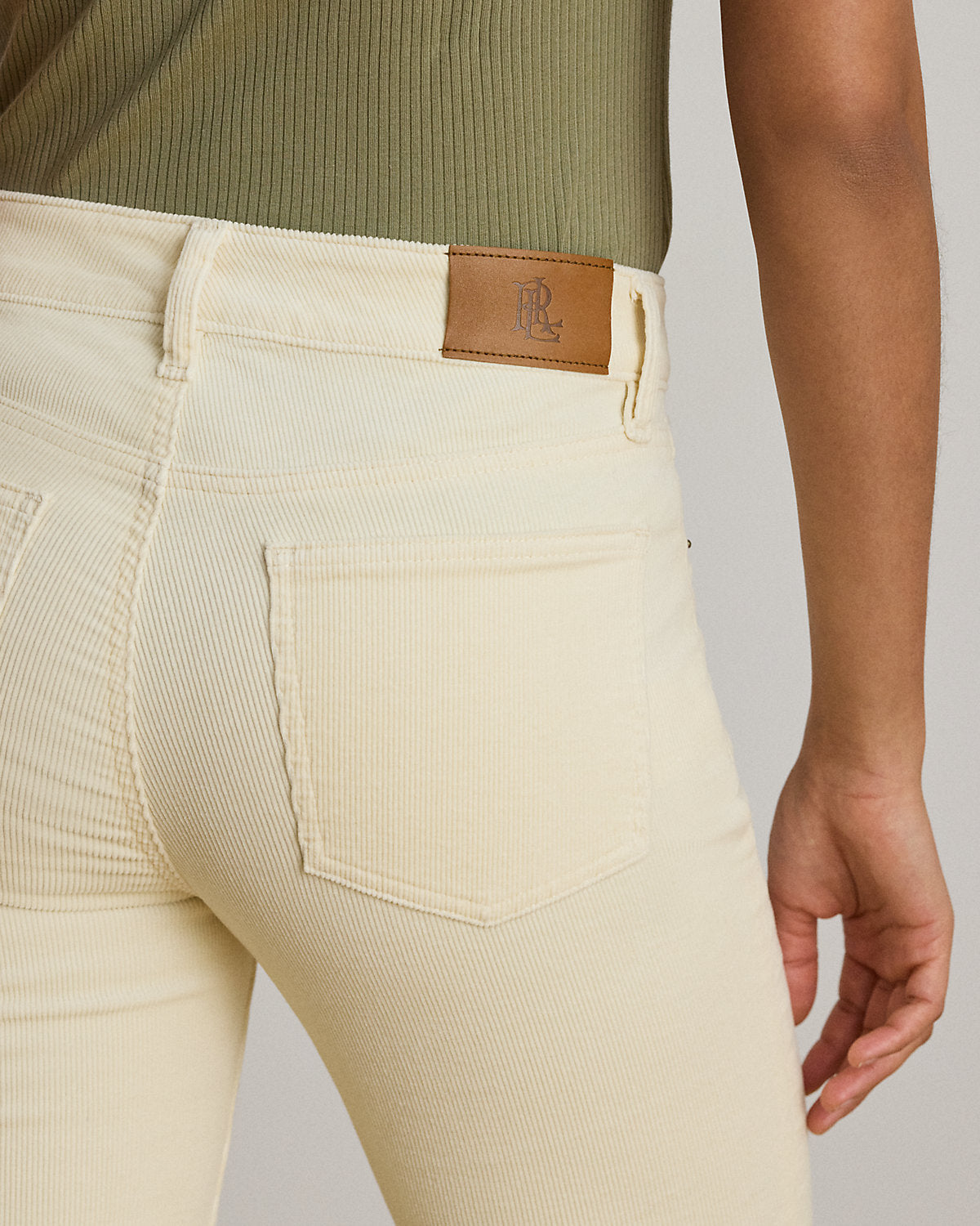 Mid-Rise Corduroy Slim Straight Pant